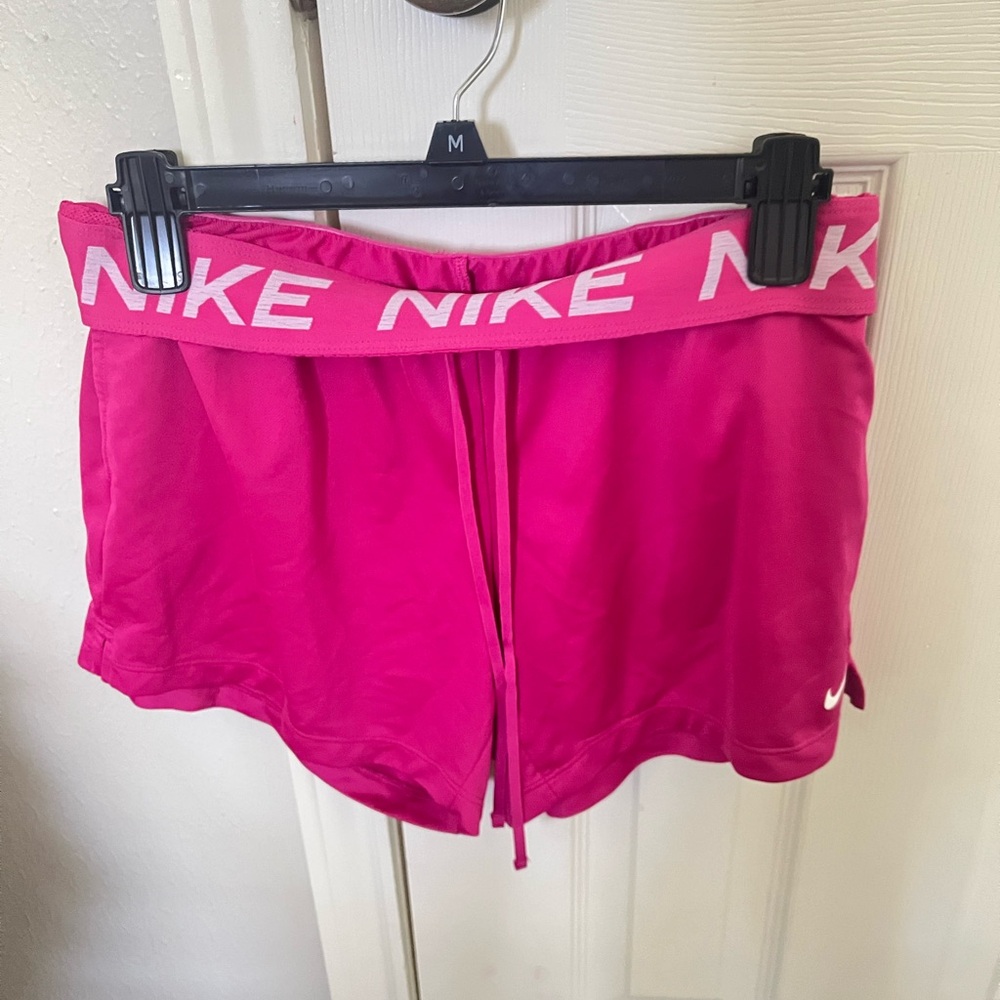 Women’s Nike Attack Dri-FIT shorts in hot pink